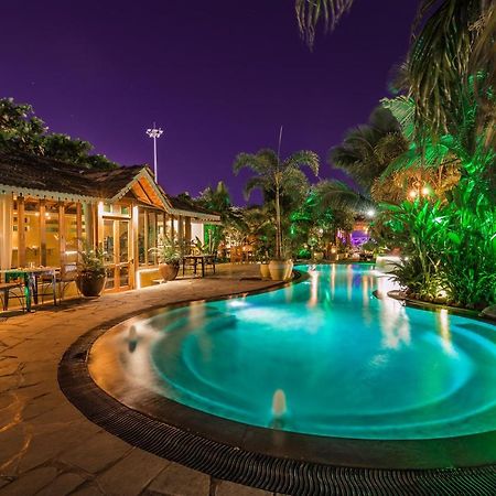 Fiesta Beach Resort Baga Exteriör bild