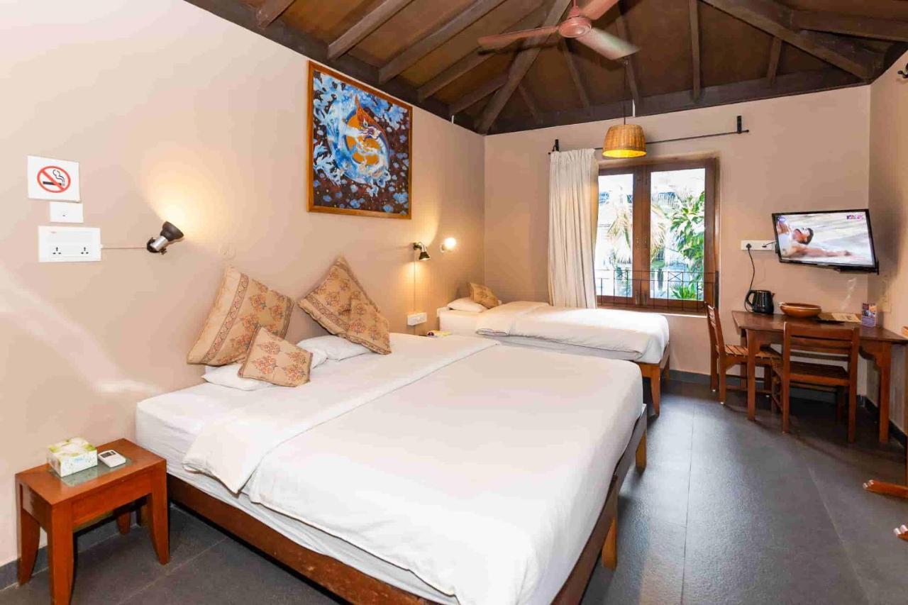 Fiesta Beach Resort Baga Exteriör bild